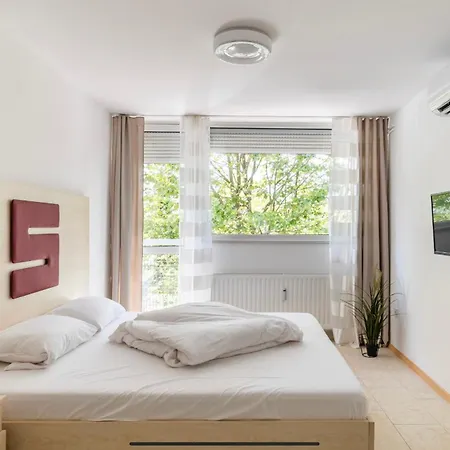 Aparthotel Sinus Premium Vizpart Studioapartman Siófok
